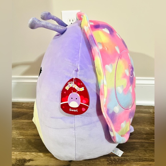 Valentines Day Squishmallow Swerl - Picture 2 of 4